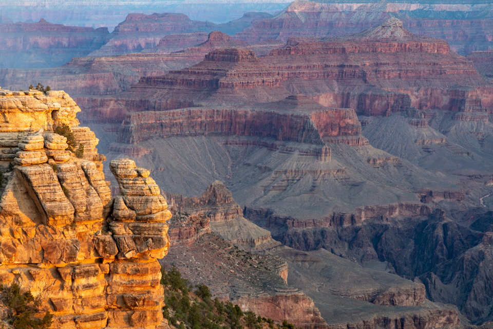 Colorful Cliff in Grand Canyon, Arizona