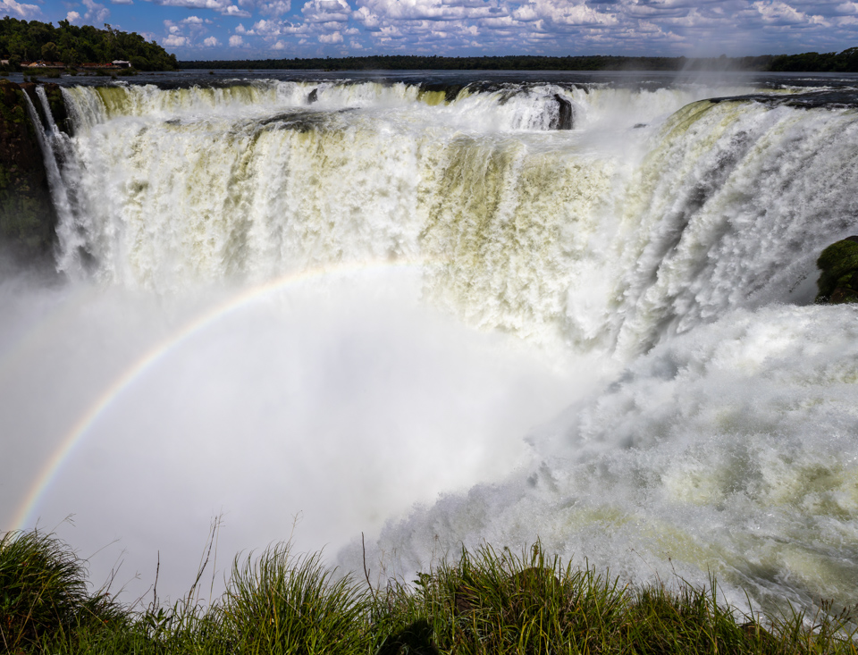 Devils Throat in Iguazu Falls, Argentina