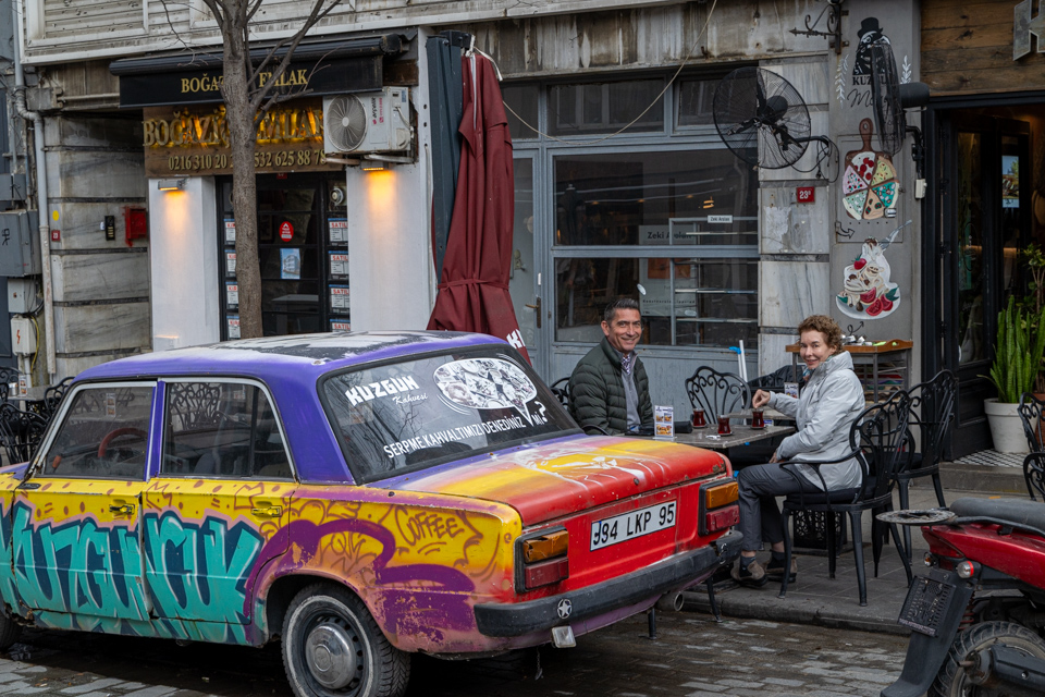 Tea Break in Istanbul, Türkiye