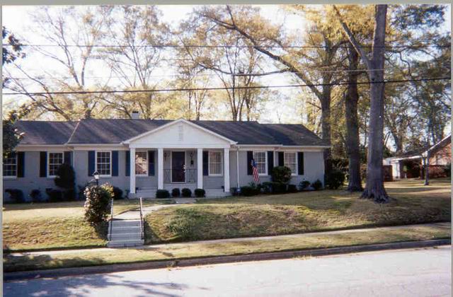 1001 Brookwood Ave in Columbus, Georgia