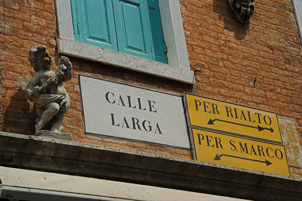 Venice Street Signs