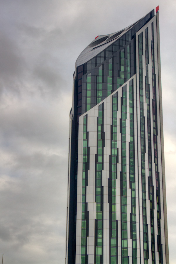 Strata SE1