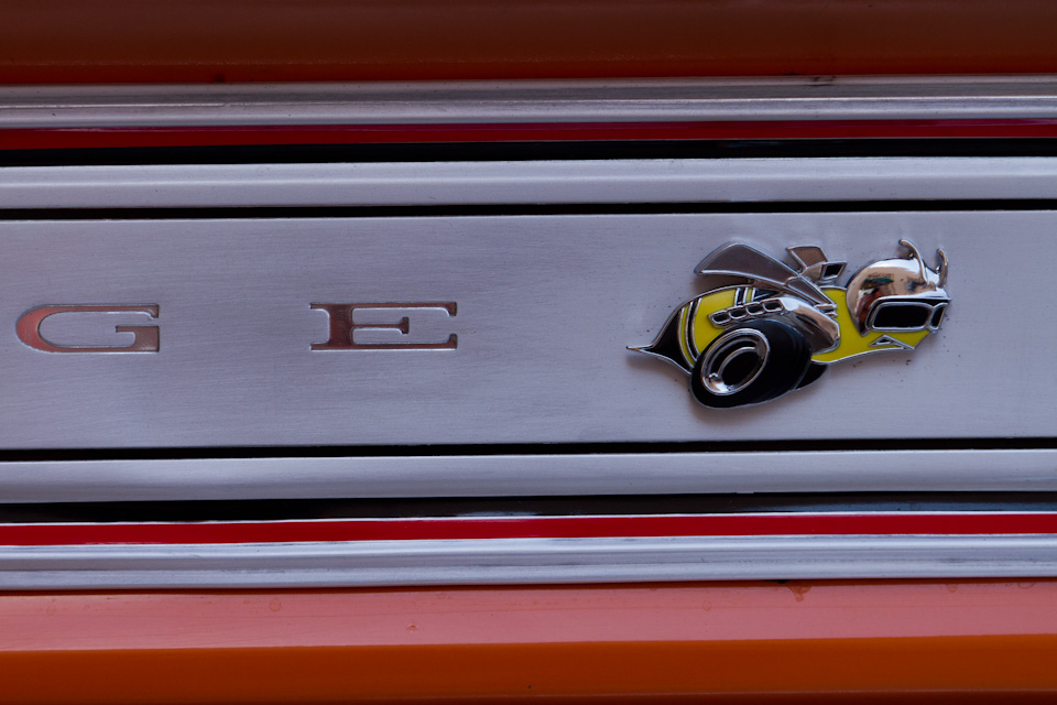 Super Bee