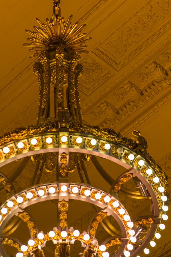 Grand Chandelier