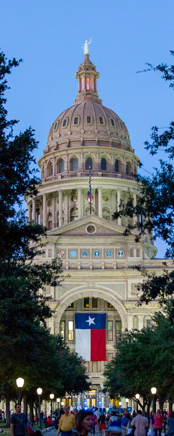 Deck the Capitol 