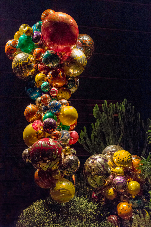 Polyvitro Chandelier