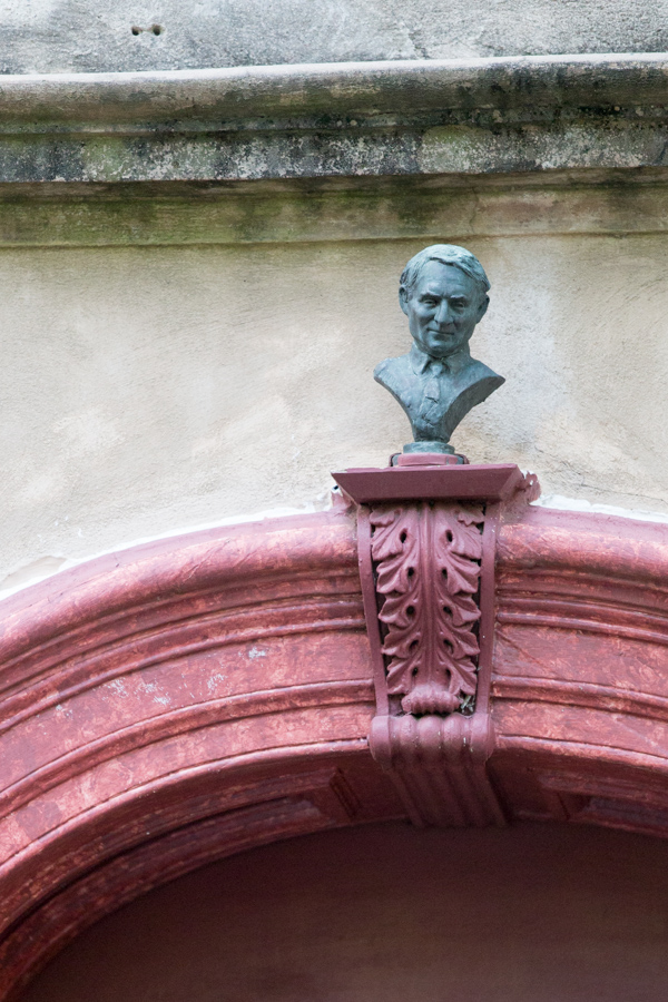 Odd Decoration