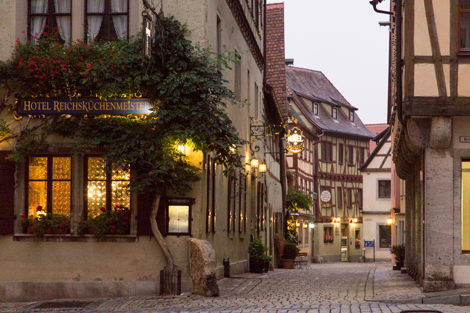 Hotel and Lane