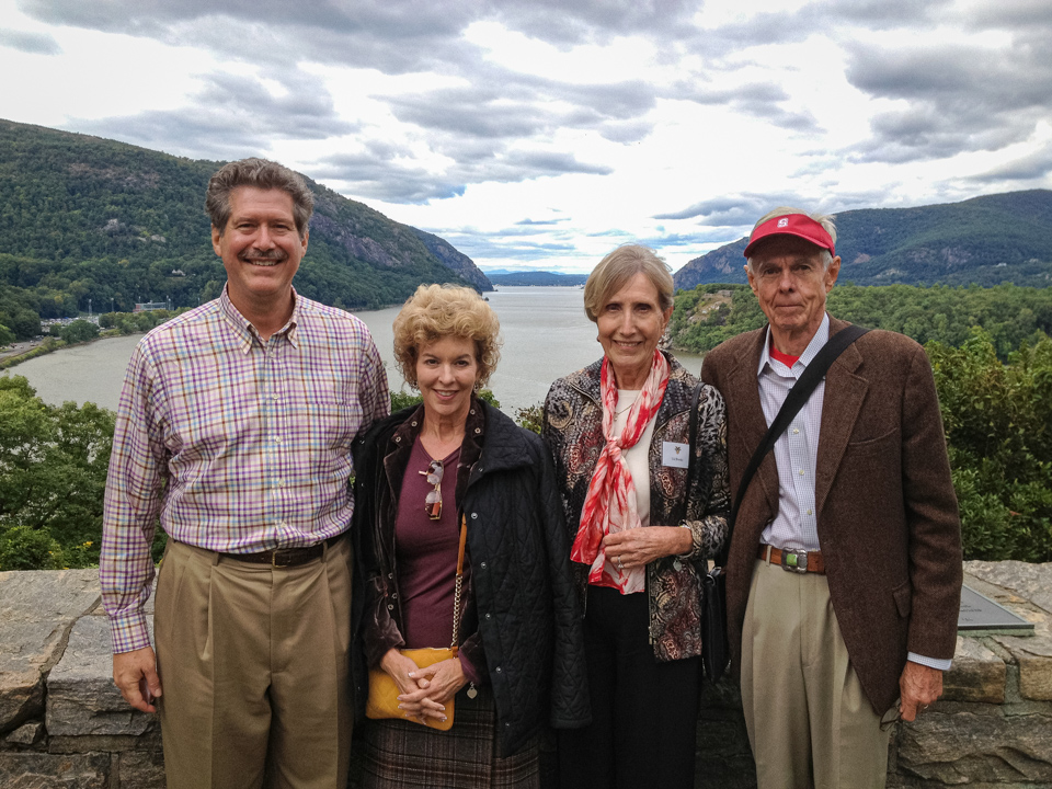 Tourists on the Hudson