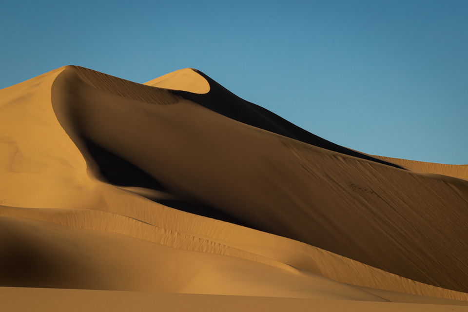 Sand Curves
